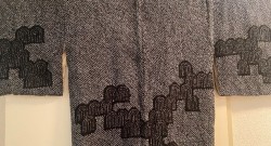 Milena SARAPA STEFANOVIĆ „Indigo u jugoistočnoj Aziji i Japanu – tehnike bojanja“/ „Indigo in Southeast Asia and Japan – Dyeing Techniques“